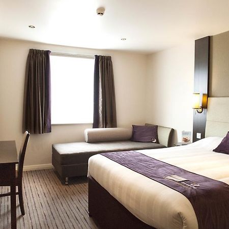 Premier Inn London Brentford Zewnętrze zdjęcie