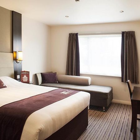 Premier Inn London Brentford Zewnętrze zdjęcie