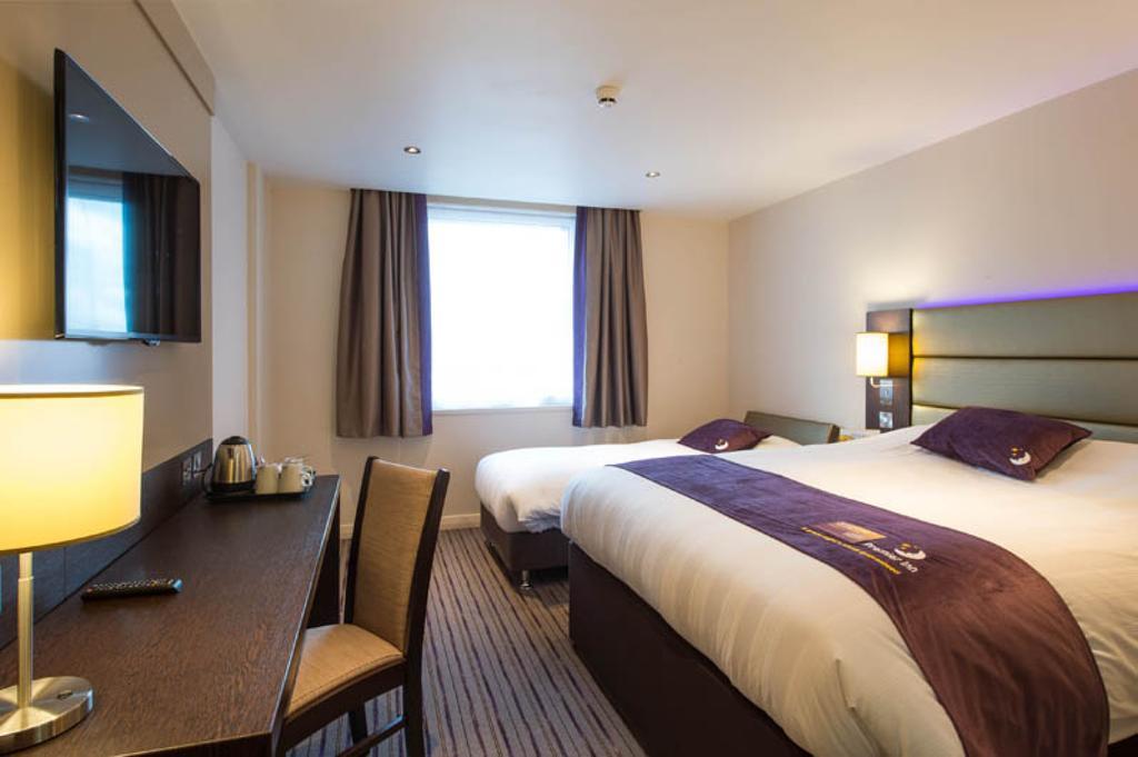 Premier Inn London Brentford Pokój zdjęcie