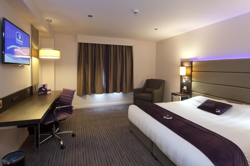 Premier Inn London Brentford Zewnętrze zdjęcie